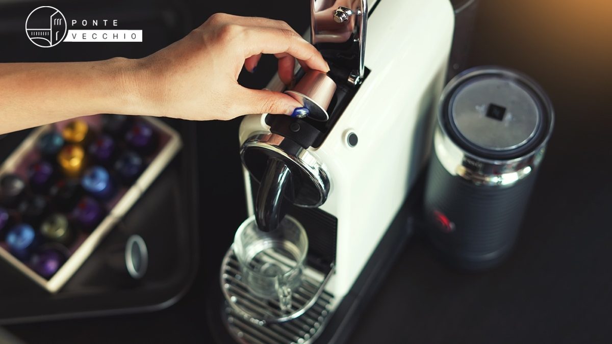 Come pulire una macchina da caffè a leva - Ponte Vecchio - Macchine a leva  per caffè