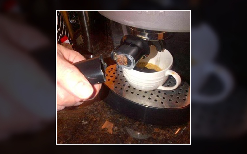 cambiare la macchina da caffè quando ha i comandi rotti